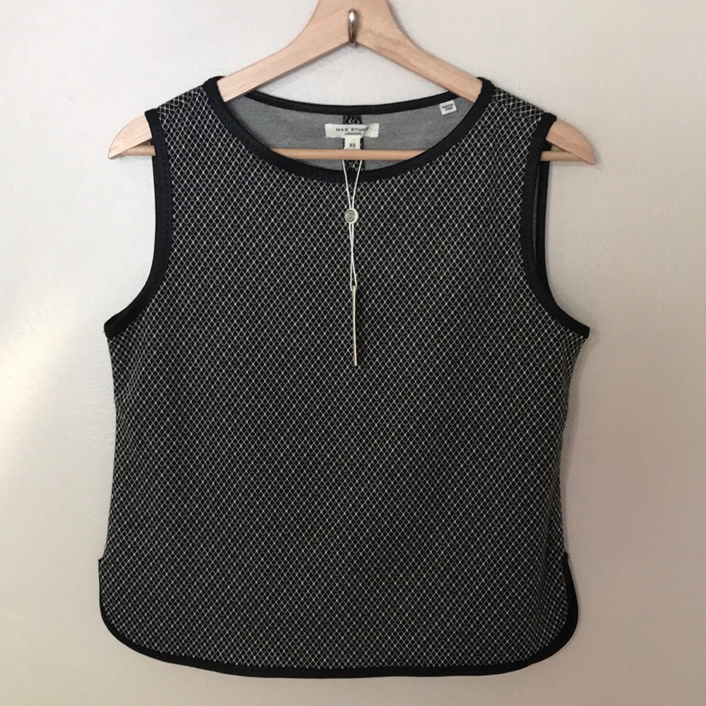 NEW Max Studio Sleeveless Top‎